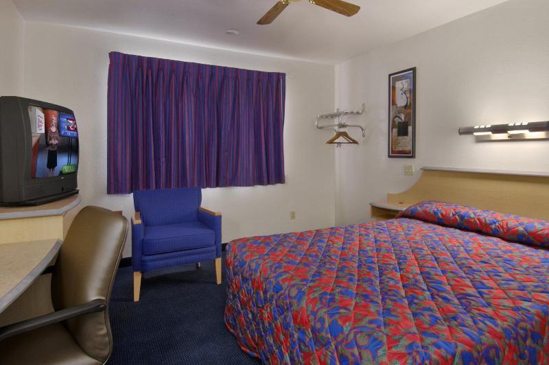 Red Roof Inn Santa Fe Szoba fotó